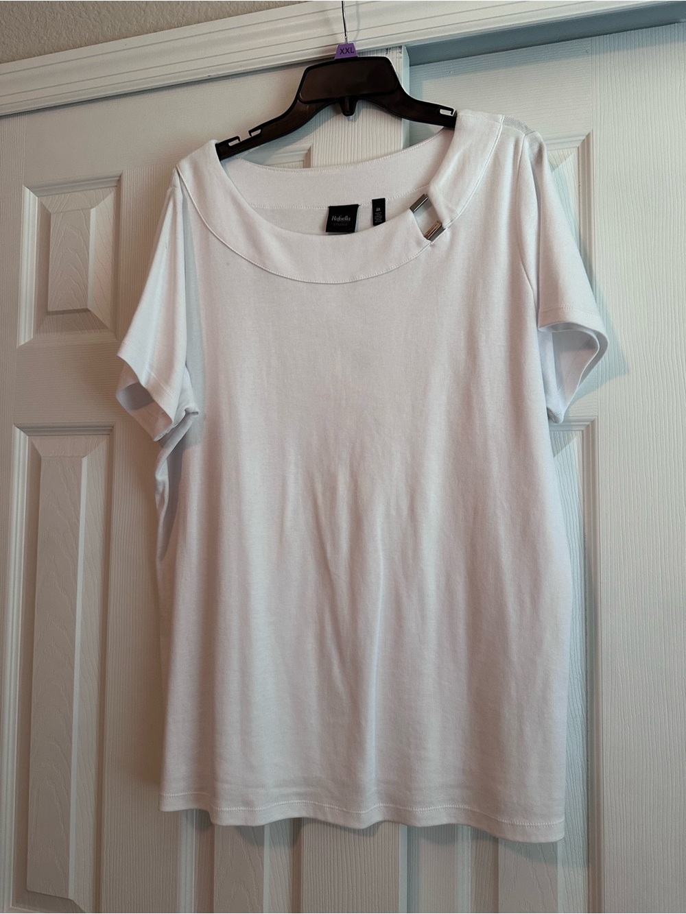 Rafaella White Short Sleeve Scoop Neck Top